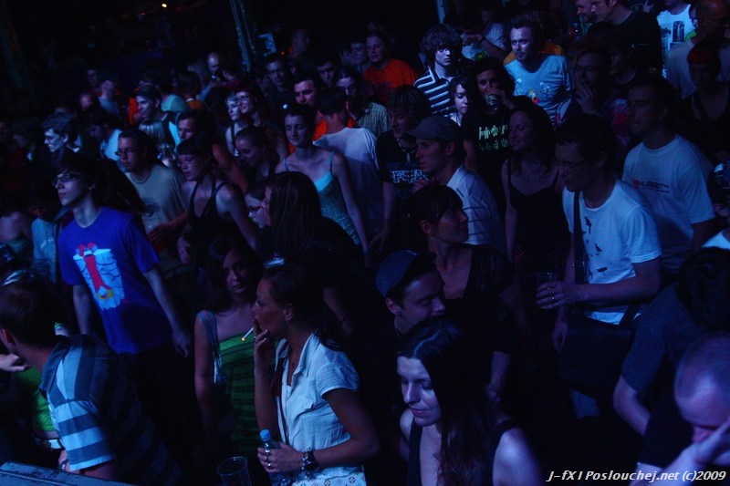 TAKE CONTROL (SHADOWBOX 10TH ANNIVERSARY) - Pátek 22. 5. 2009